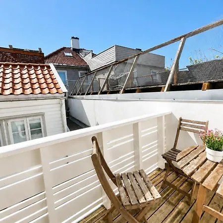 Private Urban On 3 Floors, Centrally Located And Private Apartment *