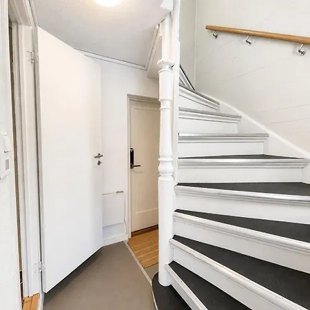 Apartment Private Urban On 3 Floors, Centrally Located And Private *
