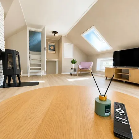 Apartment Private Urban On 3 Floors, Centrally Located And Private *